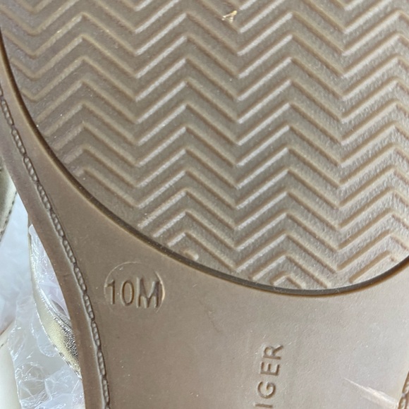 Tommy Hilfiger Twlahyla Off White and Silver Slide Sandal Size 10M NWOT SKU0780 - Picture 11 of 13